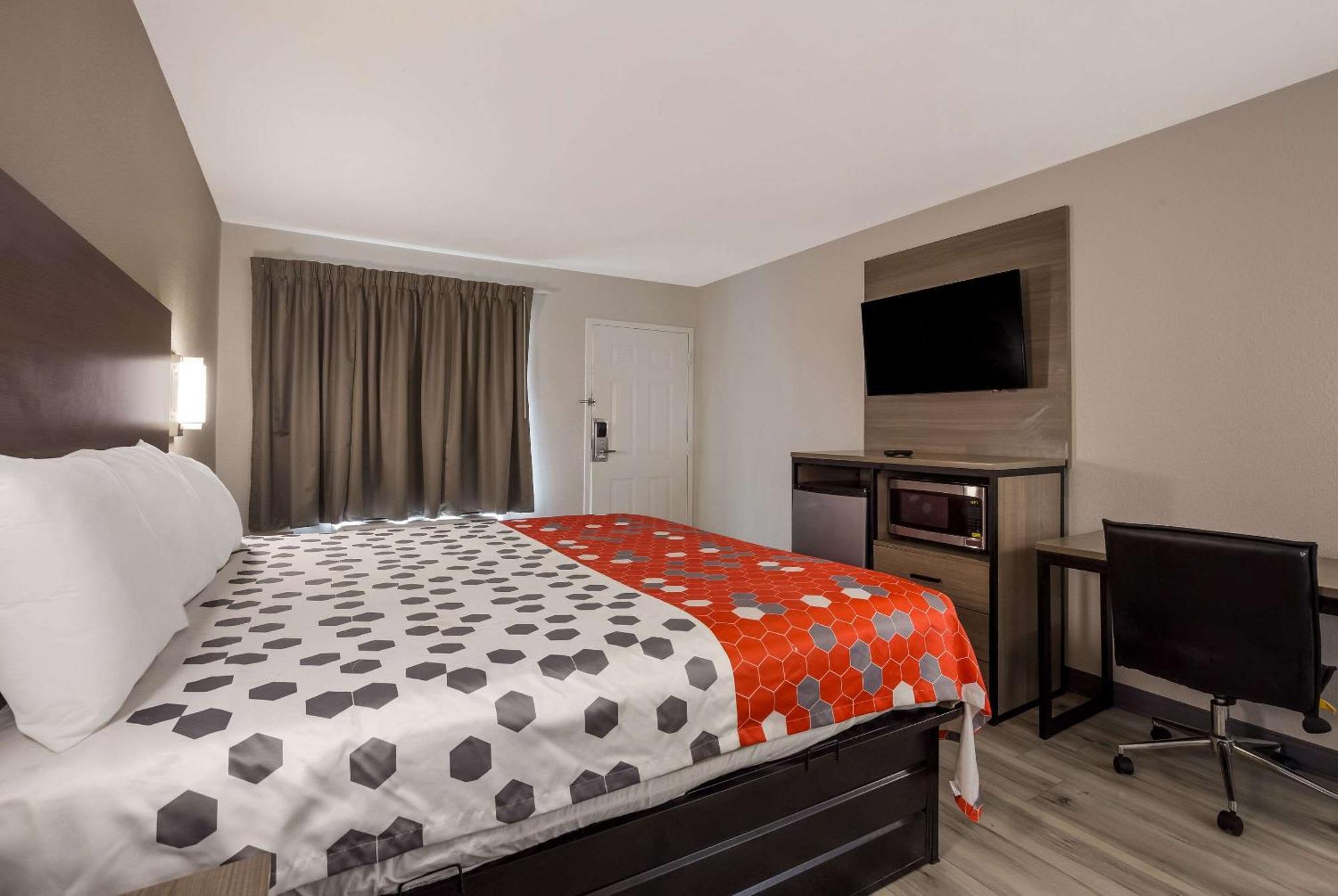 Econo Lodge Mobile Exterior foto
