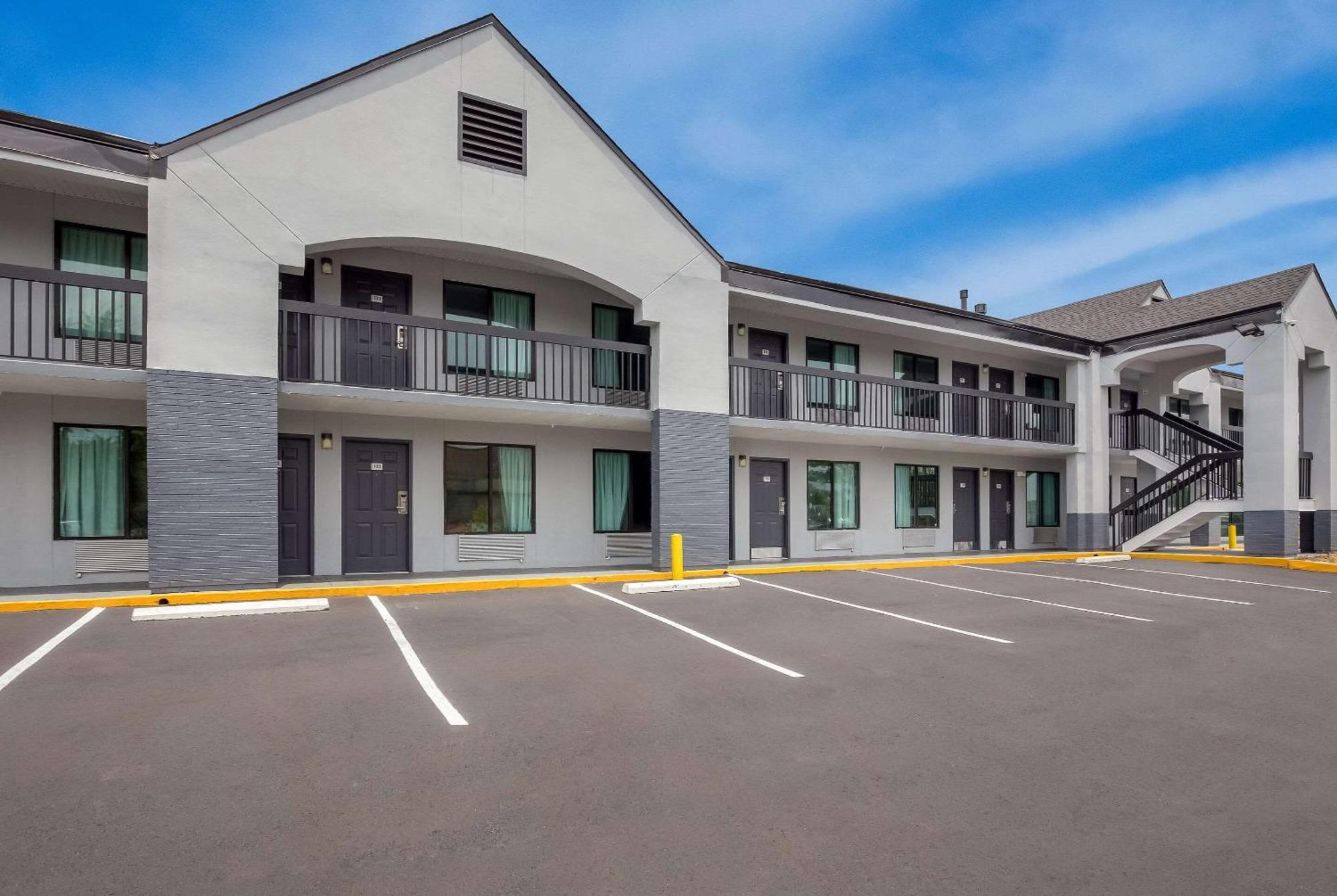 Econo Lodge Mobile Exterior foto